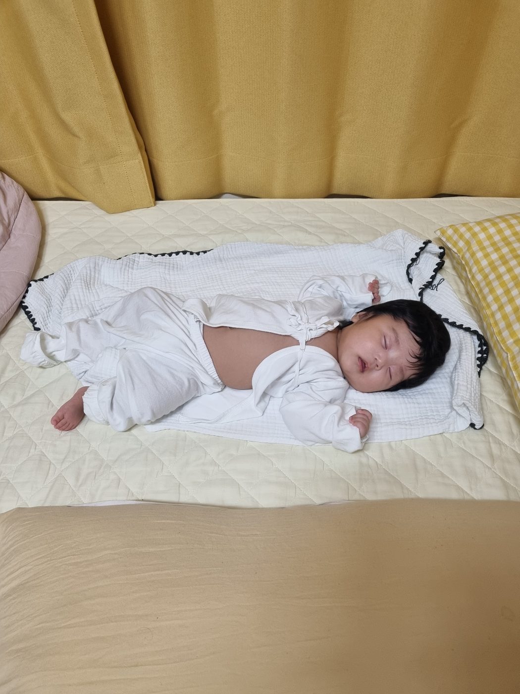 곤히 잠든 사빈이